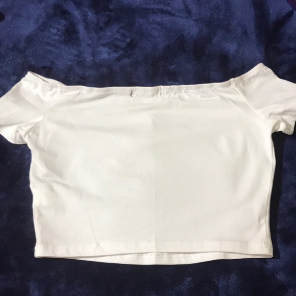 Off the shoulder rose crop top - Picture 2 of 2